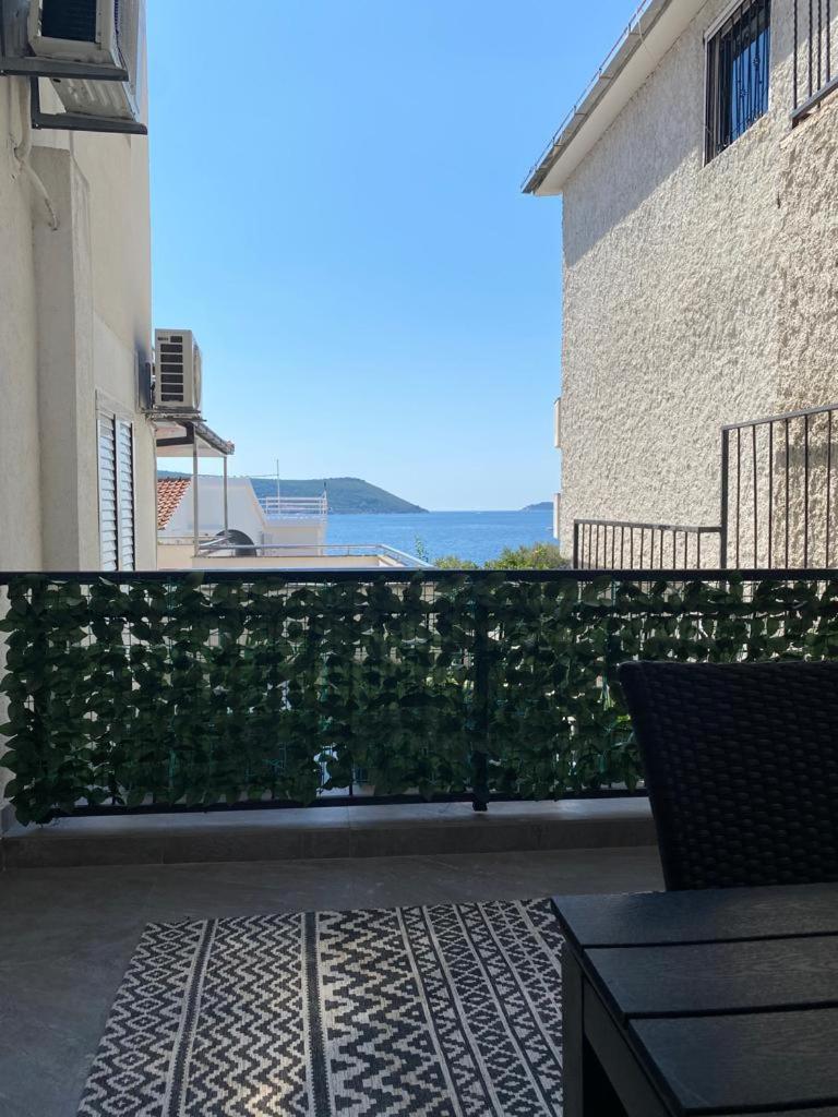 Casa Bianca Apartment Herceg Novi Exterior photo